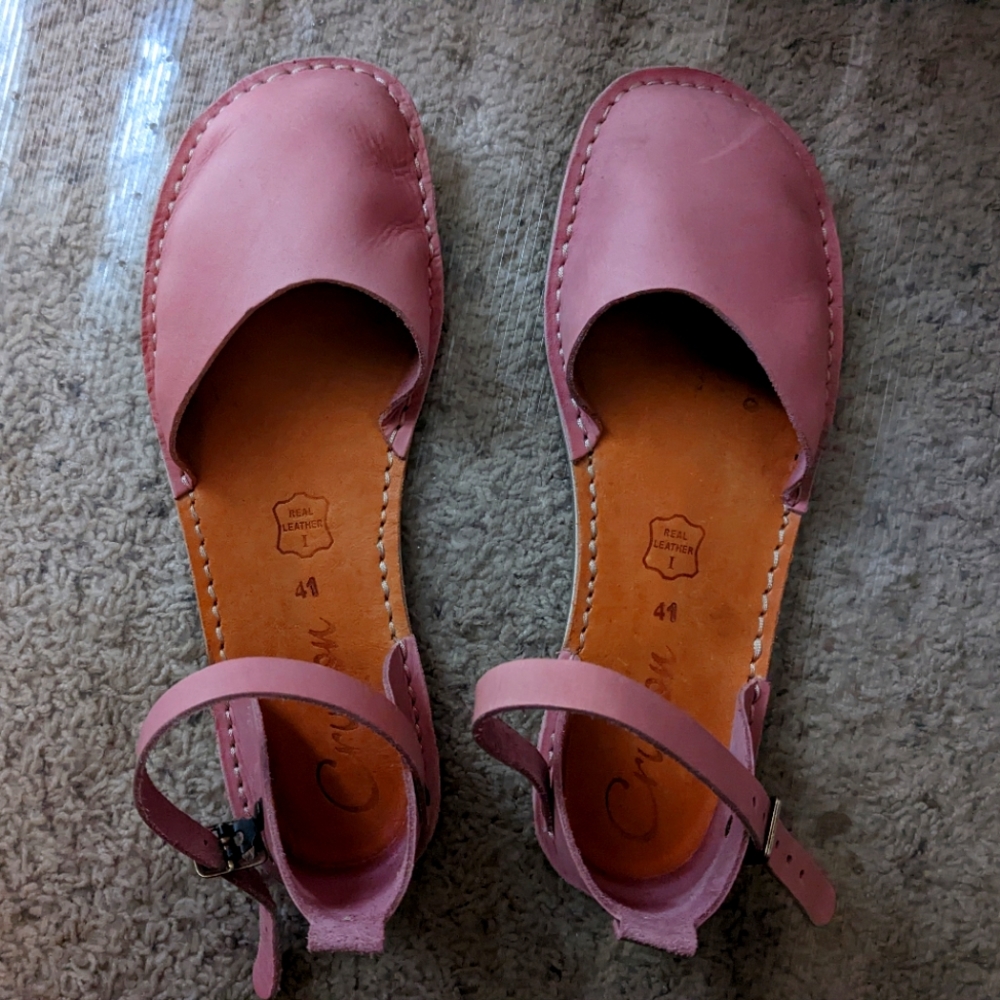 Lightly worn crupon sandals